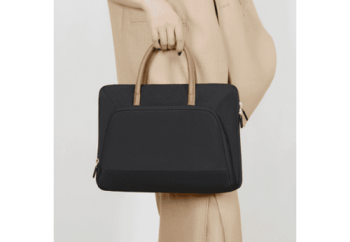 C100-Fashion-Laptop-Bag-Model-Display